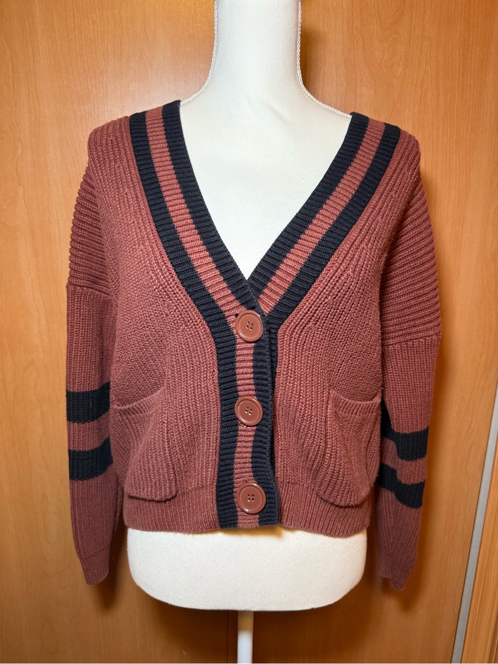 525 America Rust Brown V-Neck Button Cardigan Sweater Size S